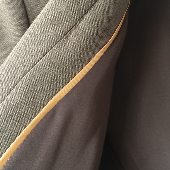 Fashion Blazer Size S or XS - Picture 4 of 4